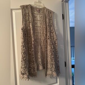 Chico's woven vest. Beige. Size 16 -Chicos size 3